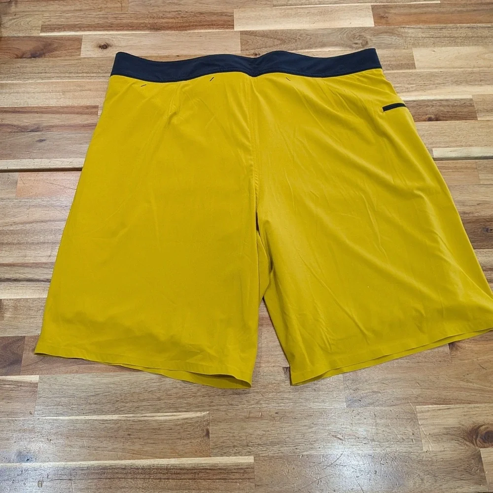 Driftline Men Original Drifties Board Shorts 38 Yellow Wetsuit Lined Surf